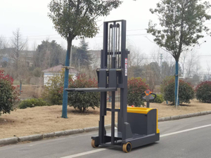 1 Ton Pedestrian Pallet Stacker Electric Counterbalanced stacker Walkie balanced Stacker with PU wheels