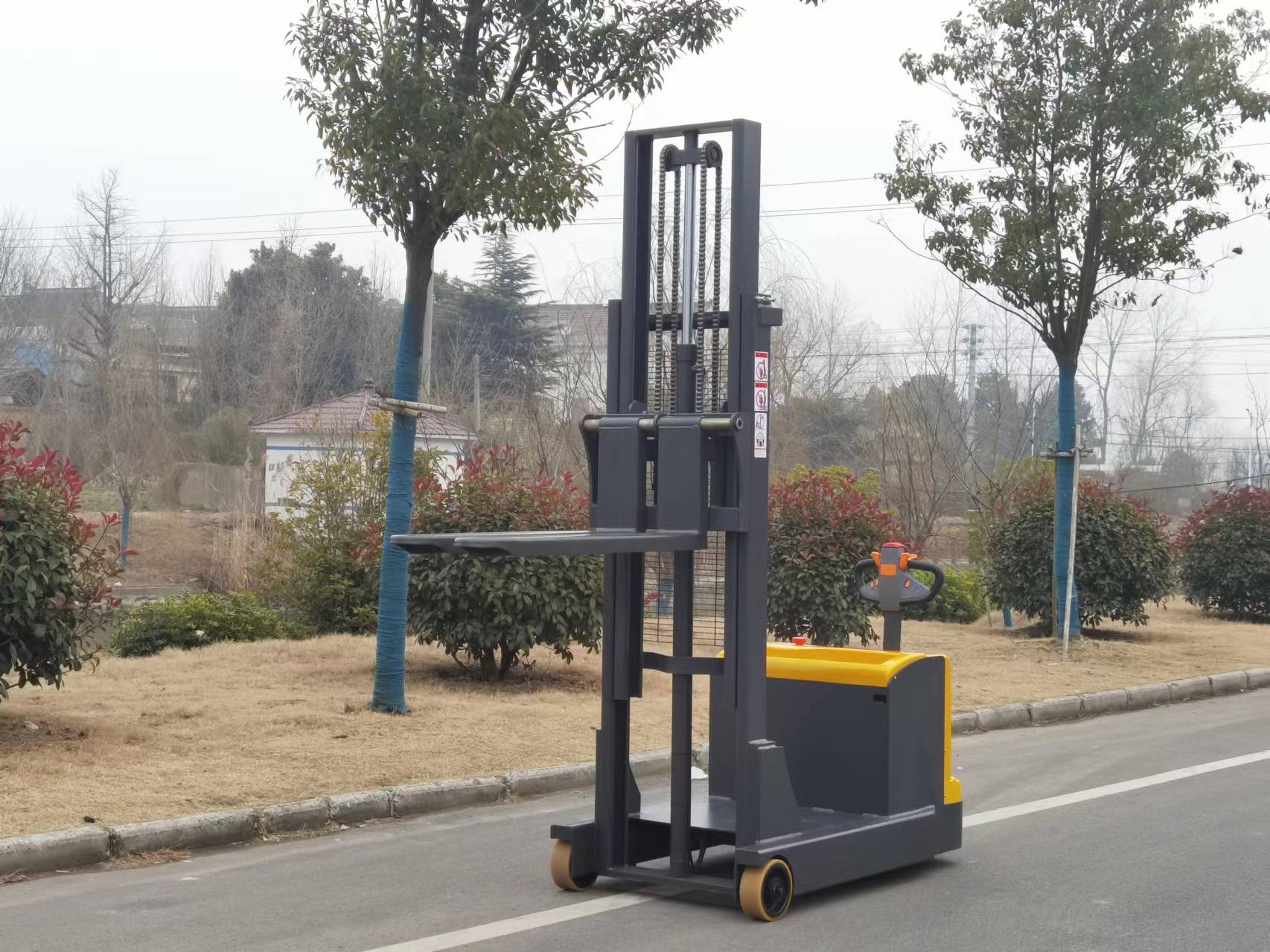 1 Ton Pedestrian Pallet Stacker Electric Counterbalanced stacker Walkie balanced Stacker with PU wheels