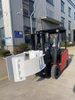 2 Ton 3 Ton 4 Wheel Electric Forklift Truck With Paper Roll Clamp Attachment
